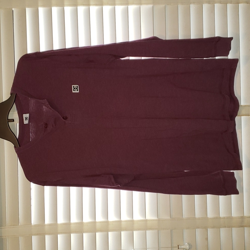 DC Men's long sleeve maroon shirt